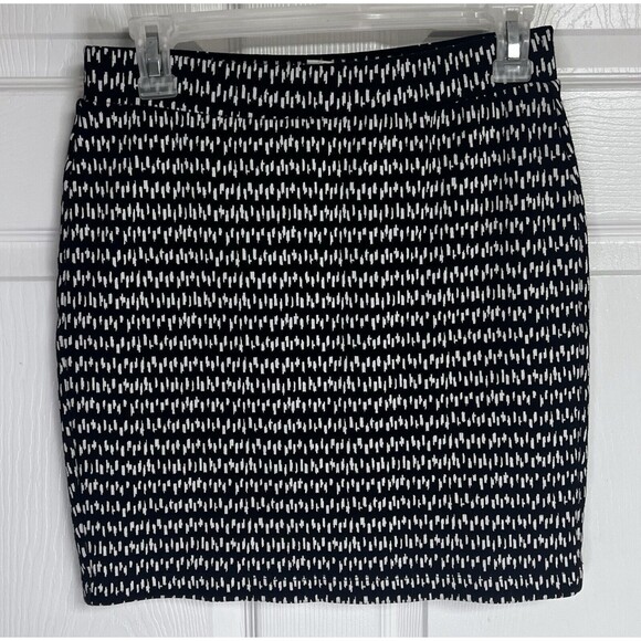Ann Taylor LOFT Skirt Women's XS Black White A-Line Elastic Waist Pull on - Picture 1 of 5